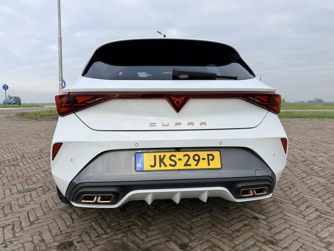 Cupra Leon 1.5 TSI e-Hybrid VZ 272 PK Extreme 200kW Full Hybrid Long Range 19" LM Volledige CUPRA fabrieksgarantie