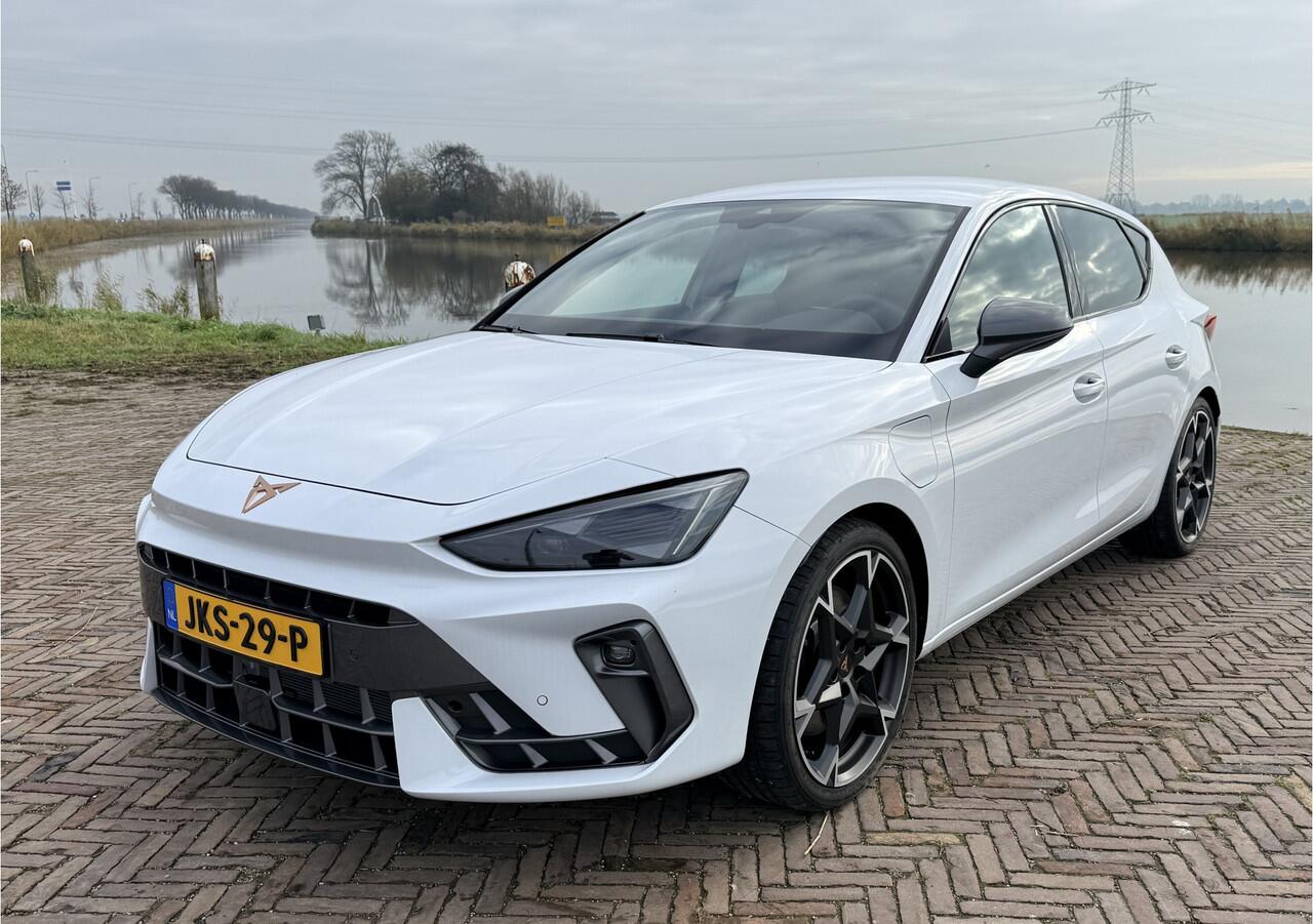 Cupra Leon 1.5 TSI e-Hybrid VZ 272 PK Extreme 200kW Full Hybrid Long Range 19" LM Volledige CUPRA fabrieksgarantie