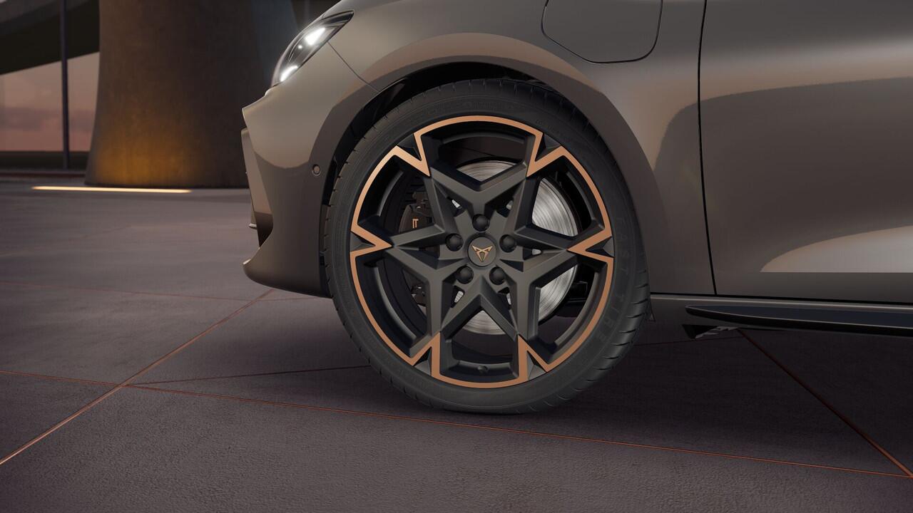 Cupra Leon 1.5 TSI e-Hybrid 272 6DSG VZ Performance | Achteruitrijcamera | Digitaal instrumentenpaneel (Virtual Cockpit) | Draadloze Apple CarPlay(TM), Android Auto(TM)