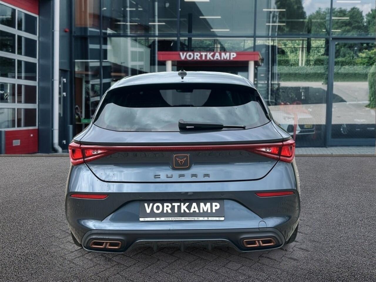 Cupra Leon 1.4 TSI DSG VZ E-HYBRID CAMERA/BREMBO/NAVI/ACC/CARPLAY/STOELVERW