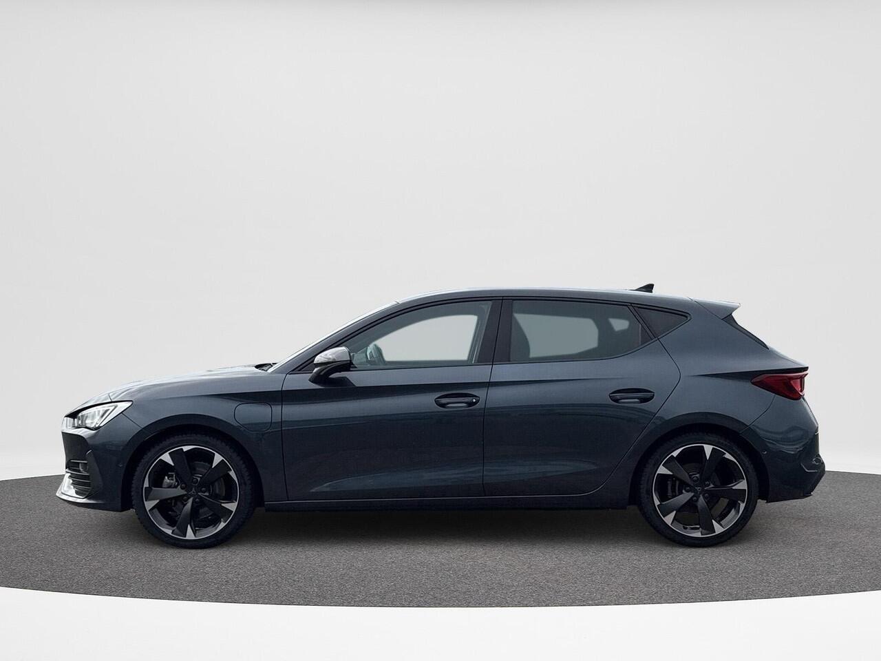 Cupra Leon 1.4 e-Hybrid Essential Limited | PHEV | SOH 100% | 204 pk | A. Camera | Cruise control | PDC |