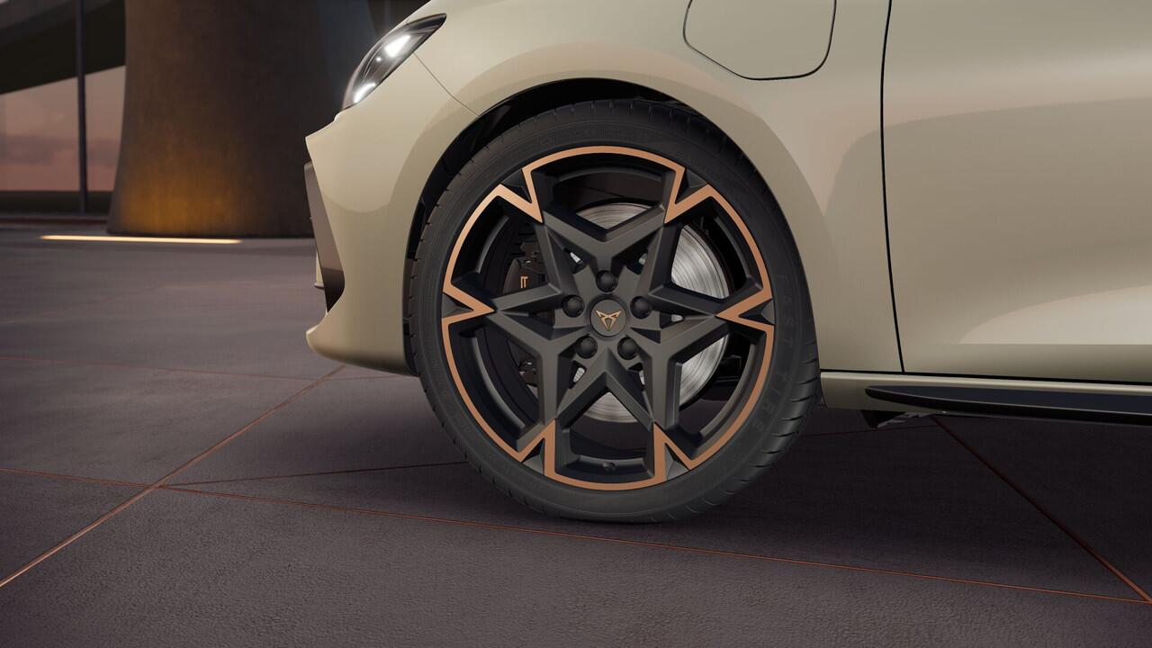 Cupra Leon 1.5 TSI e-Hybrid 272 6DSG VZ Performance | Achteruitrijcamera | Digitaal instrumentenpaneel (Virtual Cockpit) | Draadloze Apple CarPlay(TM), Android Auto(TM)