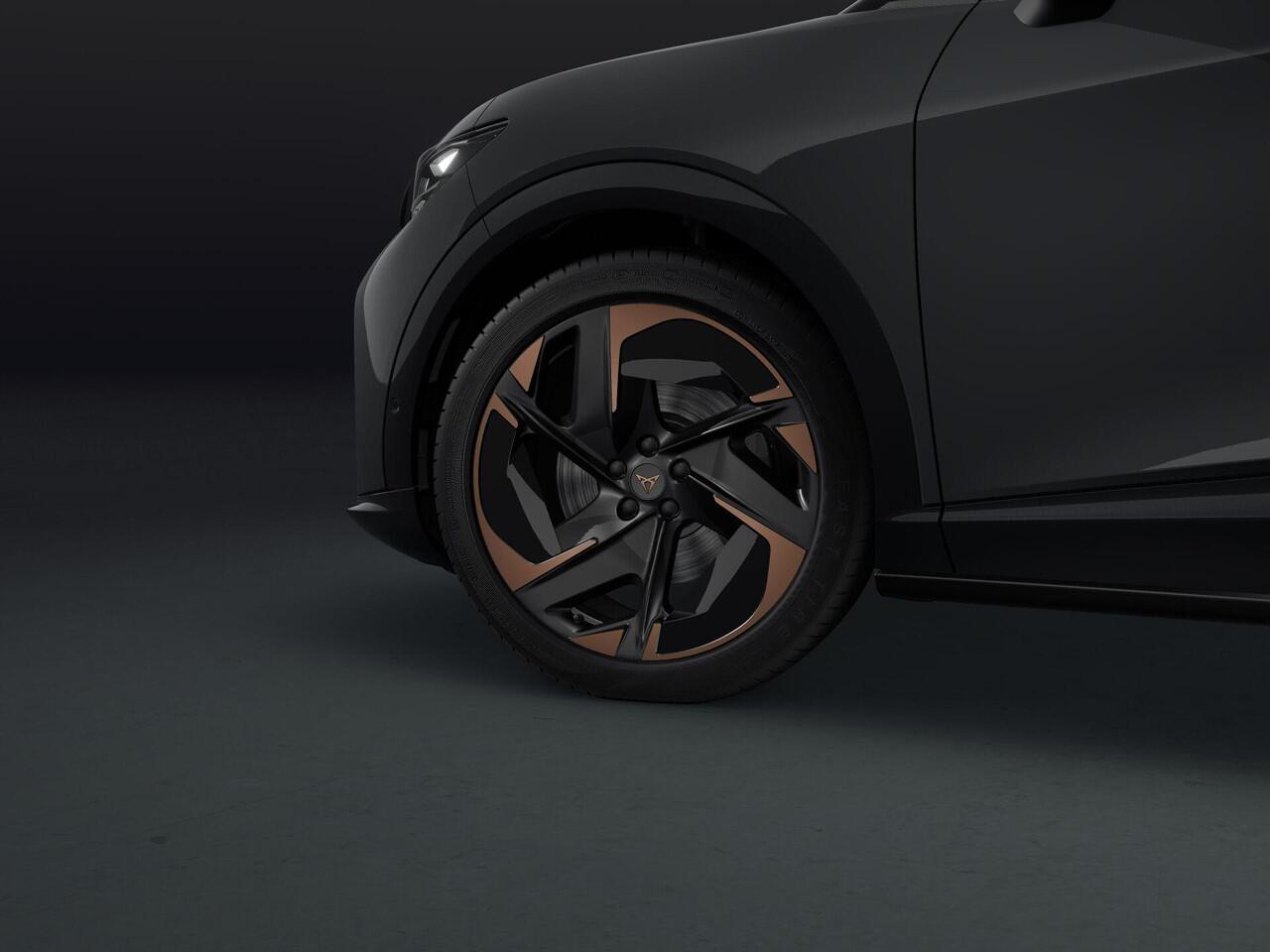 Cupra Tavascan Adrenaline 82 kWh 286pk / Katla Copper velgen / Sennheiser Sound pack / matrix led verlichting