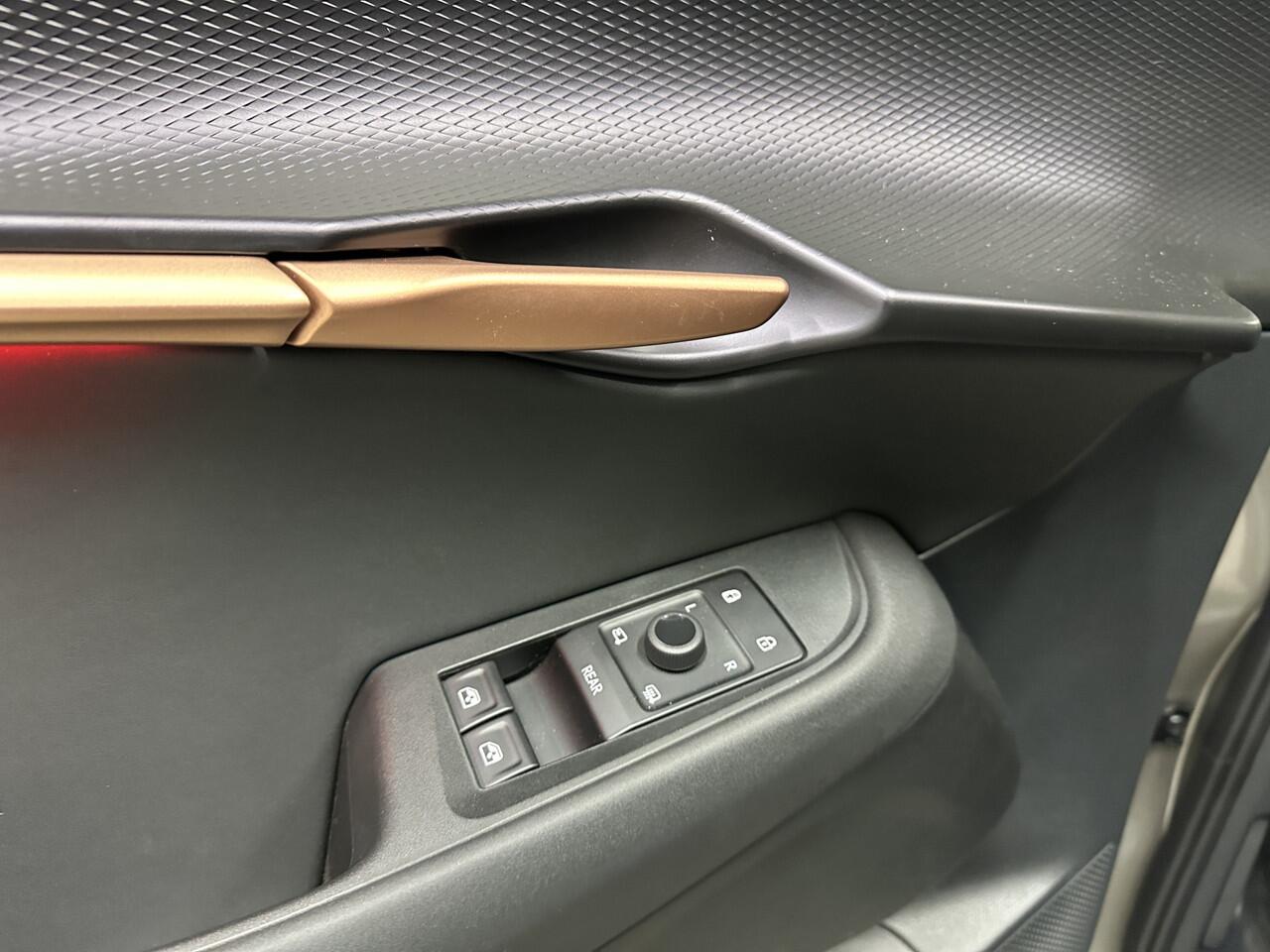 Cupra Tavascan Business 82 kWh 286pk | Warmtepomp | Stoel- en stuurverwarming | Matrix LED