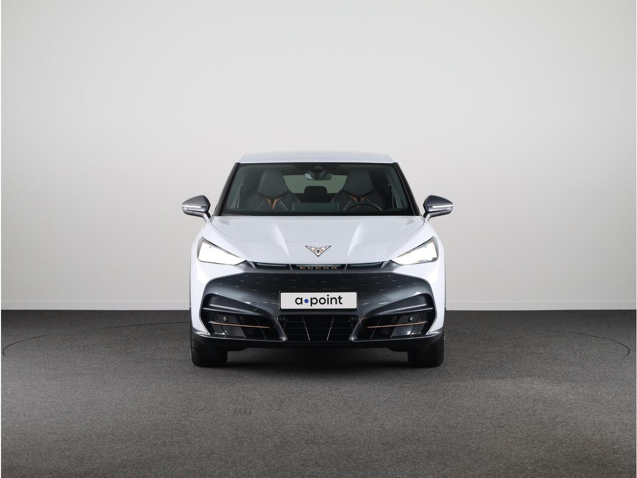 Cupra Tavascan Business 82 kWh 286pk | Trekhaak | Adaptieve Cruise Control | 19 inch | Navigatie | LED verlichting |