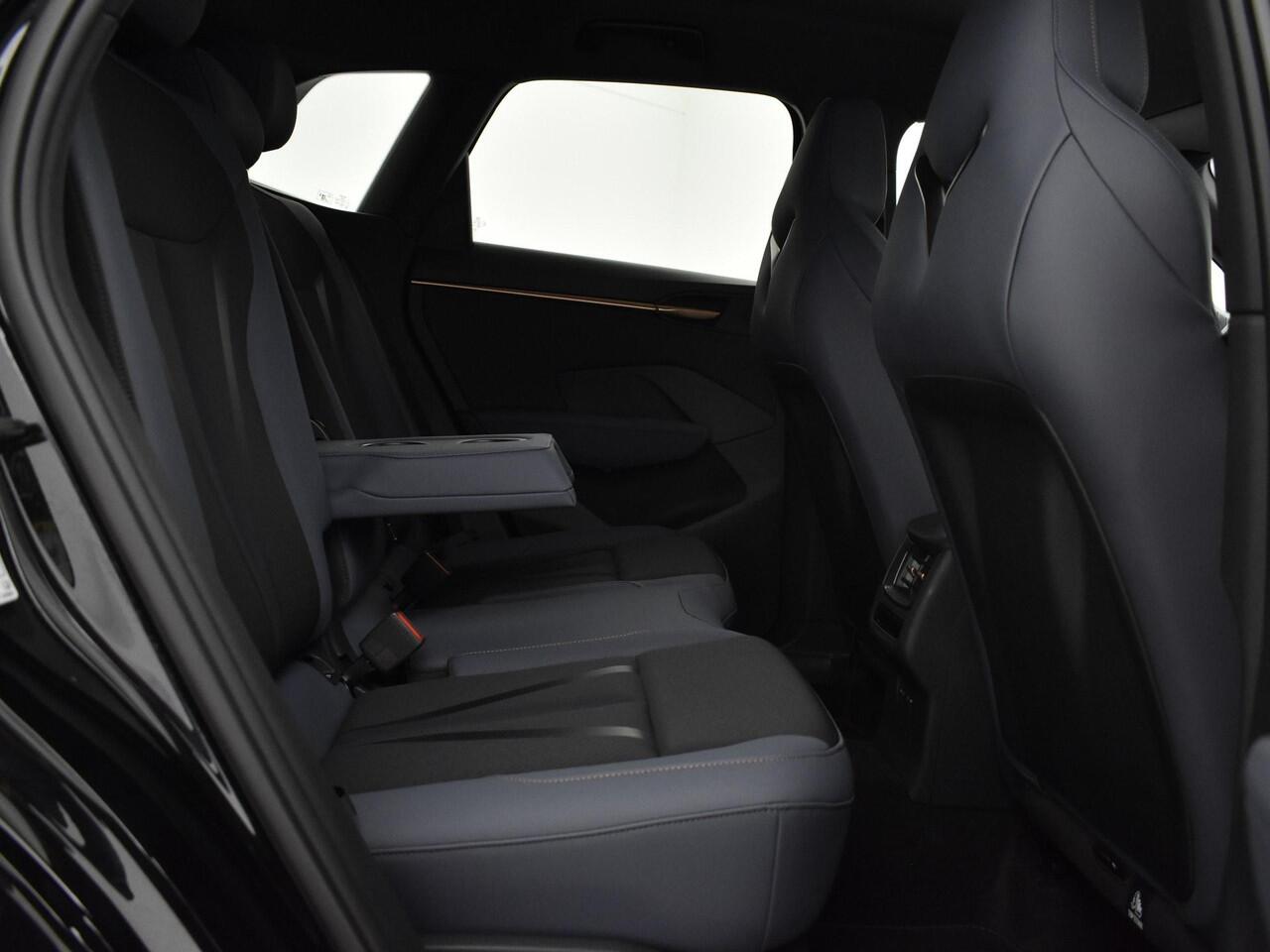 Cupra Terramar 1.5 Tsi 204pk DSG e-Hybrid Business · Apple/Android Car Play · Camera · Keyless · Elek. Trekhaak · Elek. Achterklep · 18'' Inch · Garantie t/m 27-03-2028 of 90.000km