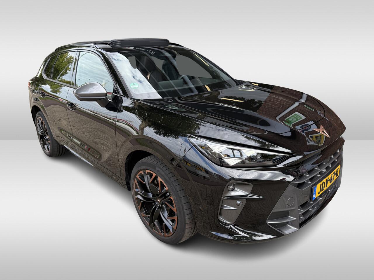 Cupra Terramar 1.5 TSI e-Hybrid VZ Performance copper | 272pk / 200kw gecombineerd | | panoramadak - schuif | Matrix led koplampen | leder bekleding met geheugen | stoel + stuur verwarming |