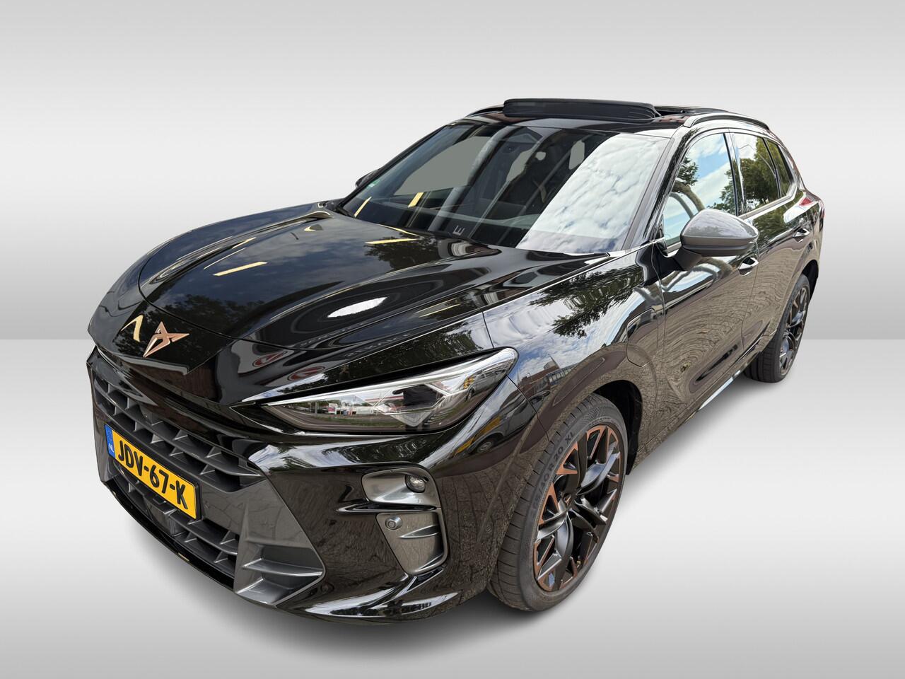 Cupra Terramar 1.5 TSI e-Hybrid VZ Performance copper | 272pk / 200kw gecombineerd | | panoramadak - schuif | Matrix led koplampen | leder bekleding met geheugen | stoel + stuur verwarming |