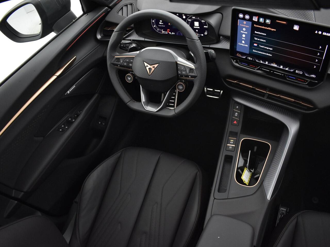 Cupra Terramar 1.5 TSI 272pk DSG e-Hybrid VZ Performance · Panoramadak · 360 Camera · Keyless · Sennheisser Audio · Elek. Voorstoelen · Elek. Achterklep · 20'' Inch · Garantie t/m Juni 2027