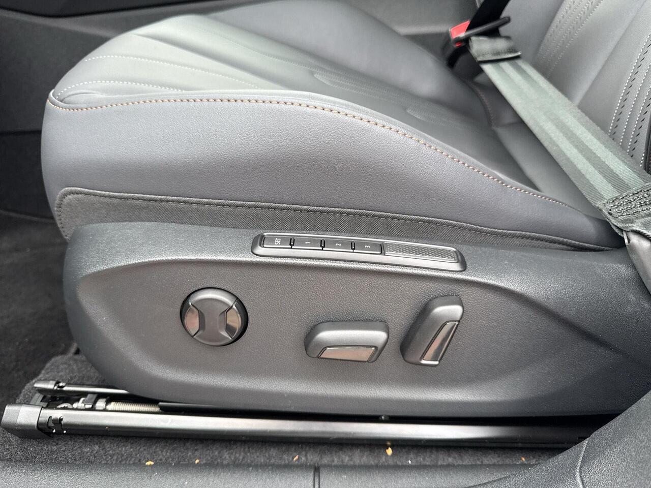 Cupra Terramar 1.5 TSI e-Hybrid VZ America s CUP | PHEV | 272 Pk | Americas Cup Lim Edition | Trekhaak | Pano Dak |