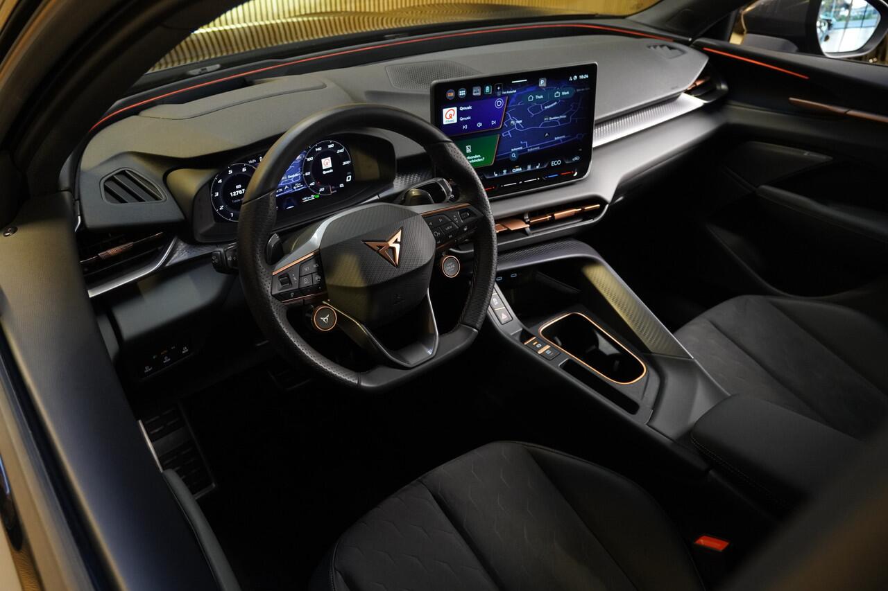 Cupra Terramar 1.5TSI/272pk e-Hybrid VZ Performance|2024|Trekhaak|Matrix LED|20"LMV|Head-up|Sennheiser|El.stoel+Memory|PDC+360Camera|Keyless|Blindspot|LaneAssist