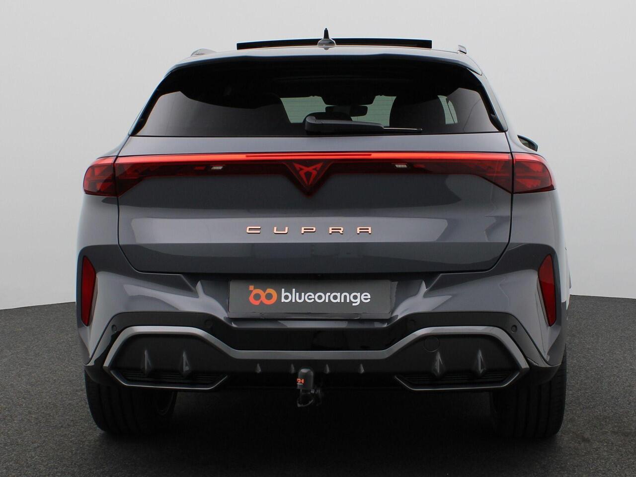 Cupra Terramar 1.5 TSI e-Hybrid VZ Performance 272PK DSG matrix led, Leder, trekhaak, Sennheiser audio, 360gr. camera, head-up display, alarm, schuif-kanteldak, winterpakket, adaptive cruise met travel assist, side assist, virtual pedal, keyless, 20" lichtmetaal