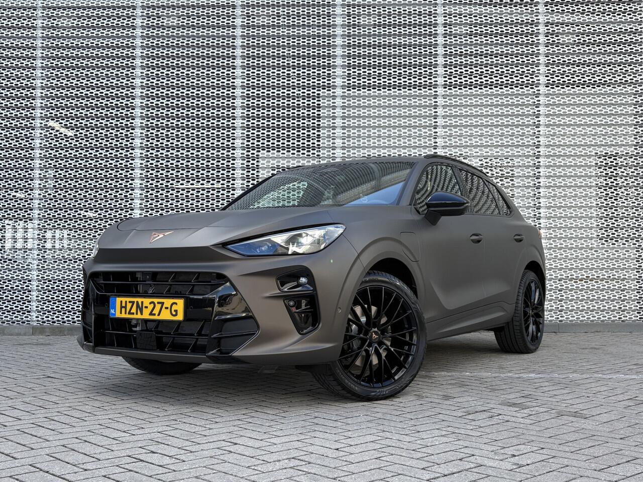 Cupra Terramar 1.5 TSI e-Hybrid VZ Performance Keramische Coating / 20' All-Seasonbanden / 'Black-Pack'