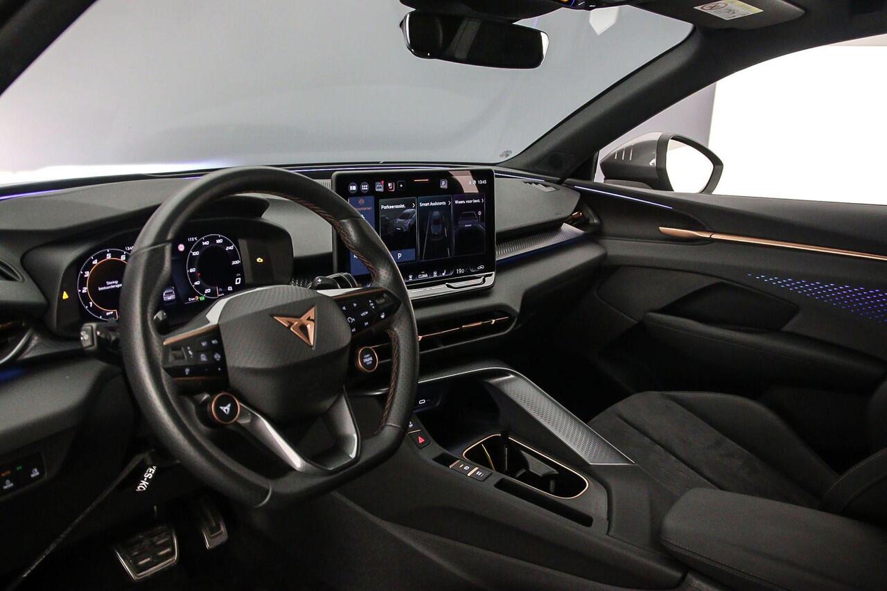 Cupra Terramar Business 1.5 eTSI 150pk DSG Automaat Adaptive cruise control, 360 camera, Elektrische achterklep, Achteruitrijcamera, Navigatie, LED verlichting, Stuurwiel verwarmd