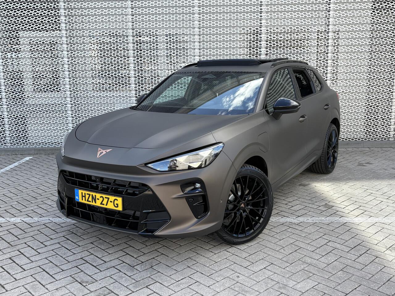 Cupra Terramar 1.5 TSI e-Hybrid VZ Performance Keramische Coating / 20' All-Seasonbanden / 'Black-Pack'