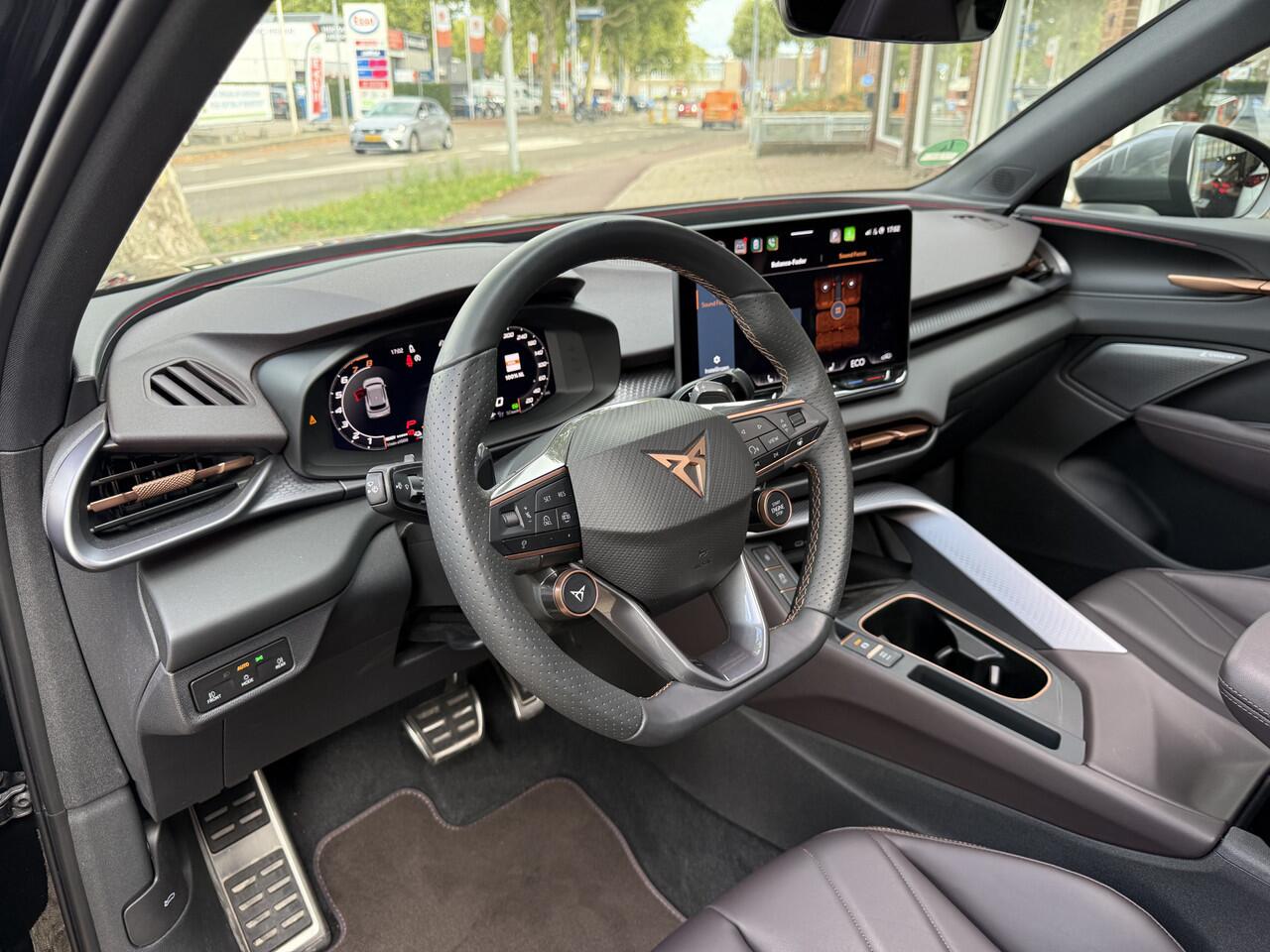 Cupra Terramar 1.5 TSI e-Hybrid VZ Performance copper | 272pk / 200kw gecombineerd | | panoramadak - schuif | Matrix led koplampen | leder bekleding met geheugen | stoel + stuur verwarming |