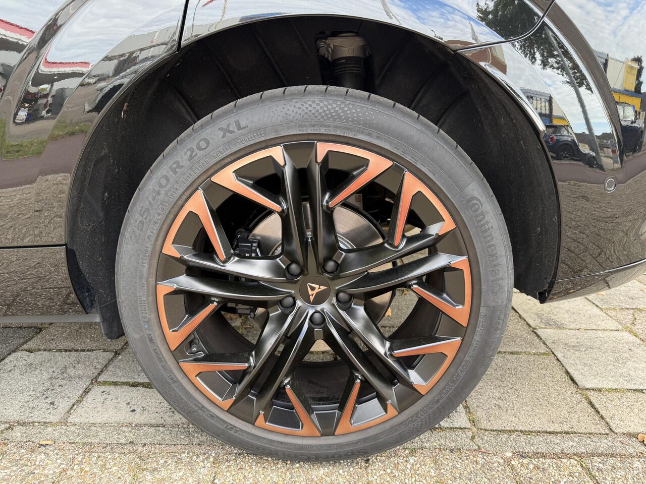 Cupra Terramar 1.5 TSI e-Hybrid VZ Performance copper | 272pk / 200kw gecombineerd | | panoramadak - schuif | Matrix led koplampen | leder bekleding met geheugen | stoel + stuur verwarming |