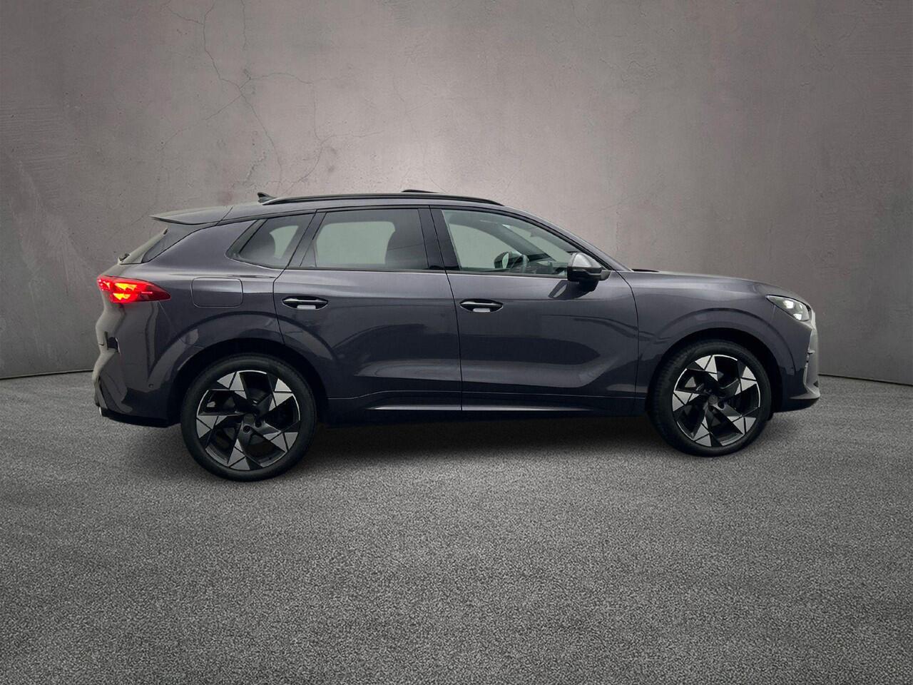 Cupra Terramar VZ Performance 1.5 TSI e-Hybrid 272pk DSG Automaat Panoramadak, Lederen bekleding, Sennheiser audio, LED matrix koplampen, Adaptive cruise control, 360 camera, Elektrische achterklep