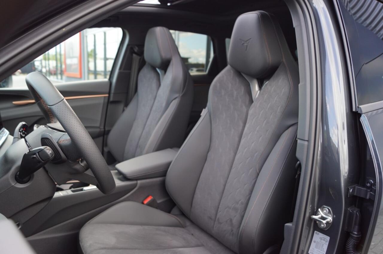 Cupra Terramar VZ Performance 1.5 e-Hybrid 272pk /Panodak /Trekhaak /20 inch/Head-Up/Camera