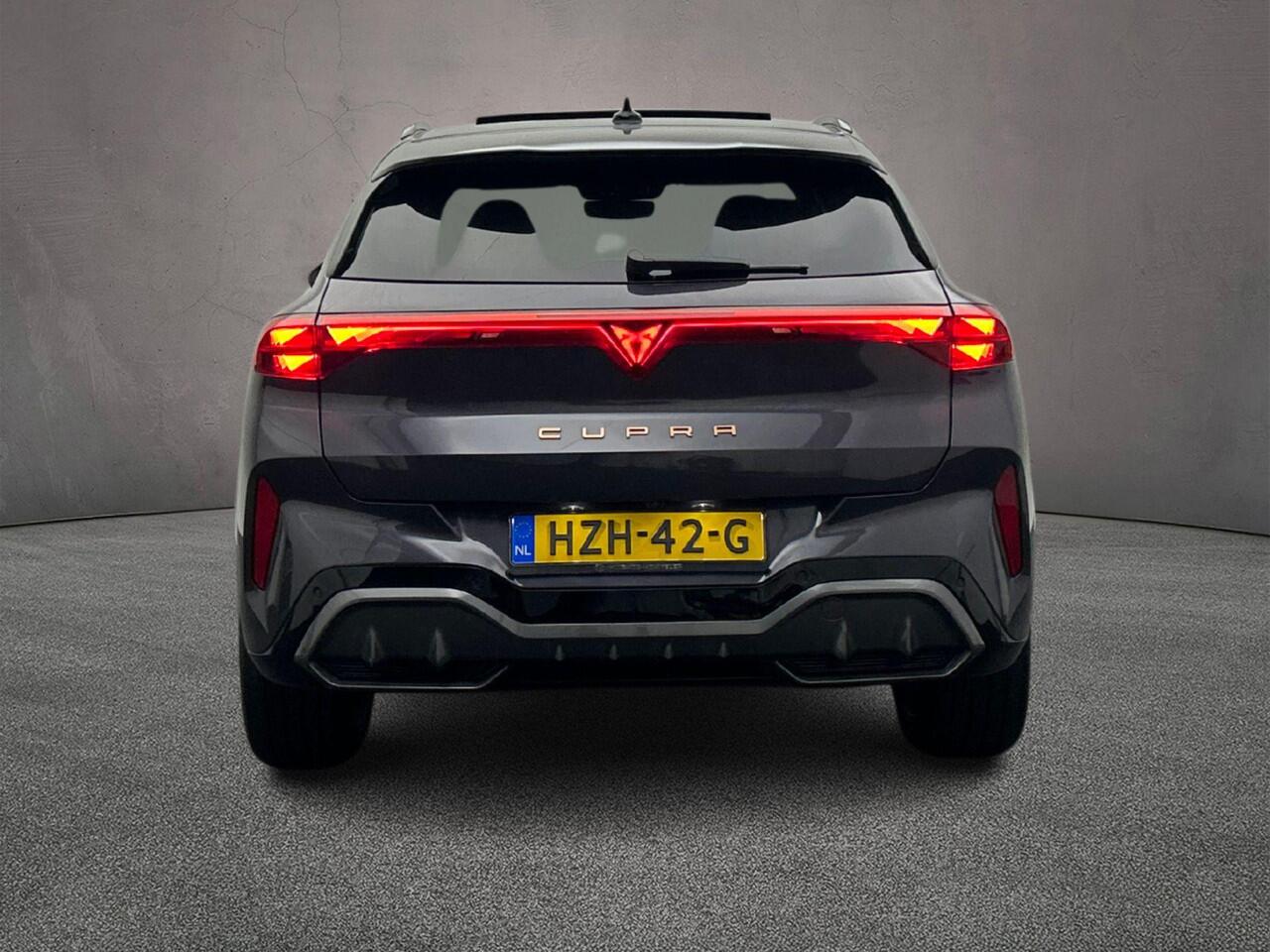 Cupra Terramar VZ Performance 1.5 TSI e-Hybrid 272pk DSG Automaat Panoramadak, Lederen bekleding, Sennheiser audio, LED matrix koplampen, Adaptive cruise control, 360 camera, Elektrische achterklep
