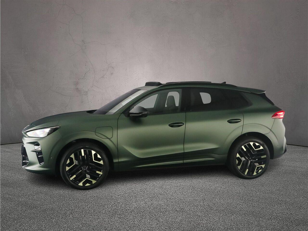 Cupra Terramar VZ Tribe Edition 1.5 TSI e-Hybrid 272pk DSG Automaat Trekhaak, Sennheiser audio, Panoramadak, LED matrix koplampen, Adaptive cruise control, Elektrische achterklep