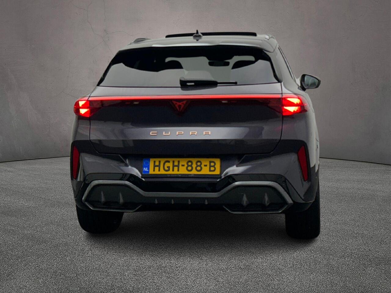 Cupra Terramar VZ Performance 1.5 TSI e-Hybrid 272pk DSG Automaat Panoramadak, Trekhaak, Lederen bekleding, 360 camera, Adaptive cruise control, Navigatie, Sennheiser Audio, Led Matrix verlichting