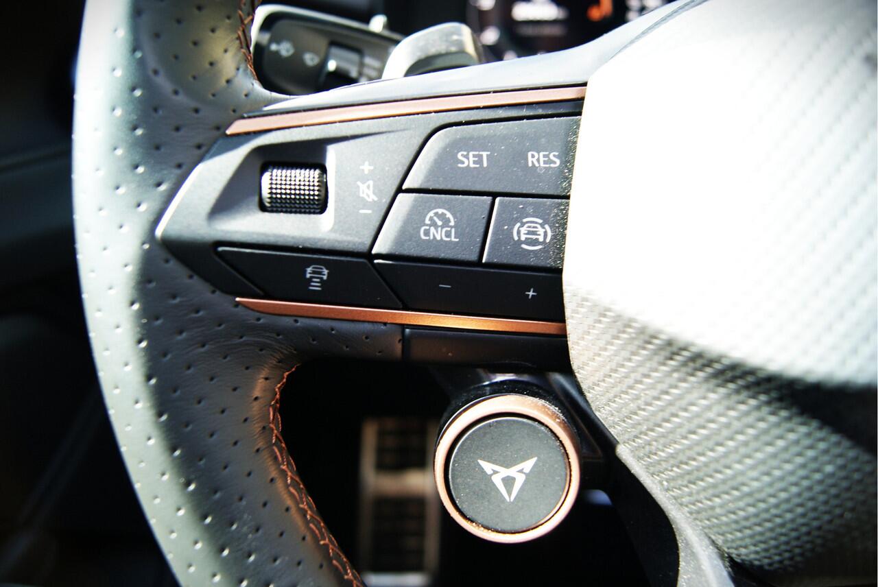 Cupra Terramar 1.5 TSI 272PK e-Hybrid VZ Performance Panoramdak/HUD/Memory/360camera/Sennheiser sound Aut