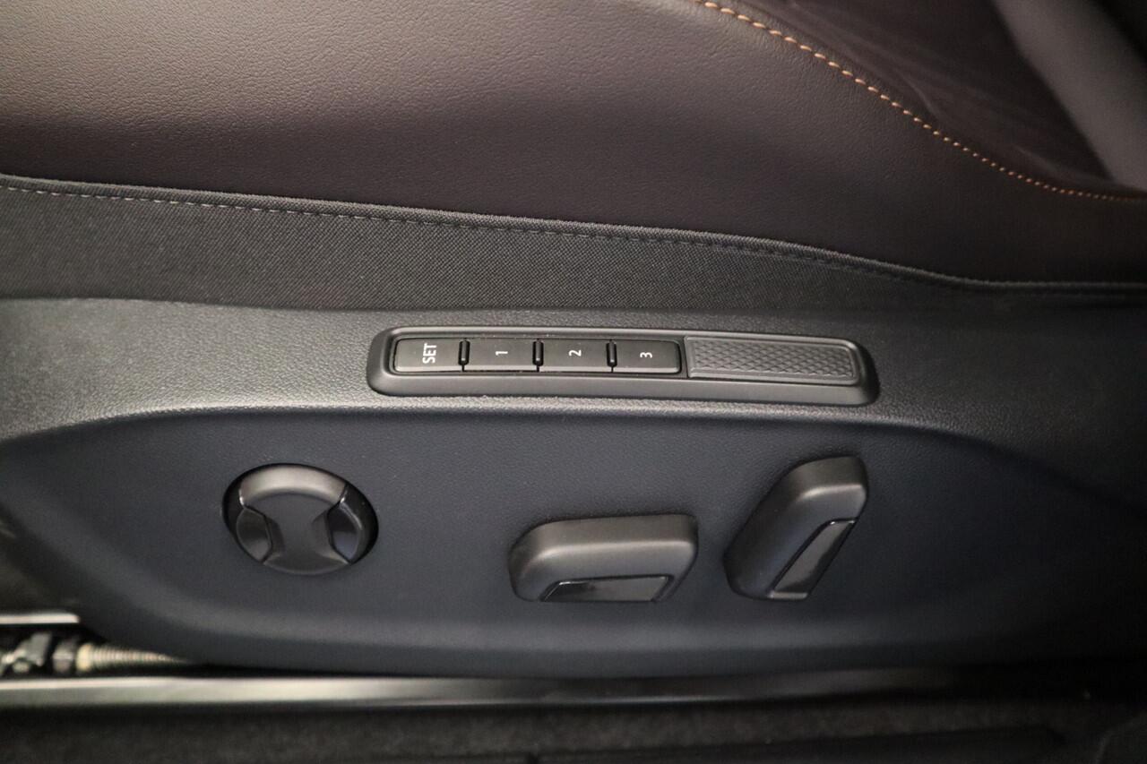 Cupra Terramar 1.5 TSI e-Hybrid VZ Performance Pano Sennheiser HUD Schakelpaddles ACC Stoelverw. Carplay