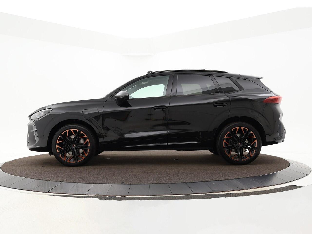 Cupra Terramar 1.5 TSI 272pk DSG e-Hybrid VZ Performance · Panoramadak · 360 Camera · Keyless · Sennheisser Audio · Elek. Voorstoelen · Elek. Achterklep · 20'' Inch · Garantie t/m Juni 2027