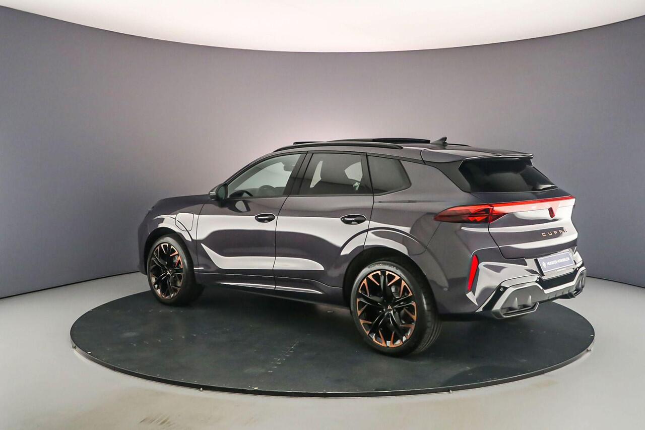 Cupra Terramar VZ Performance 1.5 TSI e-Hybrid 272pk DSG Automaat Panoramadak, Lederen bekleding, 360 camera, Adaptive cruise control, Navigatie, Sennheiser Audio, Led Matrix verlichting