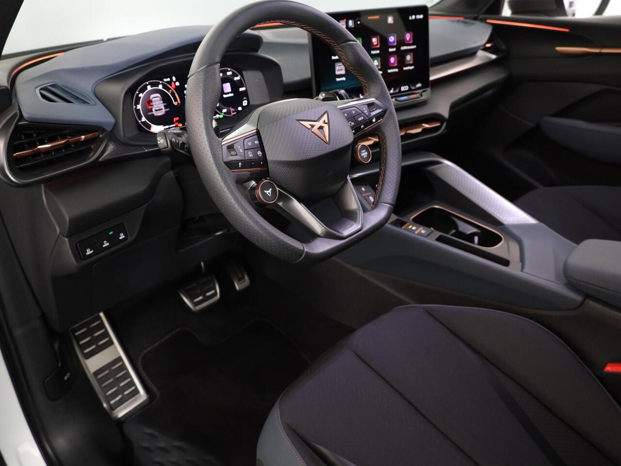 Cupra Terramar 1.5 TSI e-Hybrid 204pk | Wegklapbare trekhaak | Navigatie via App | Matrix led verlichting | Parkeercamera