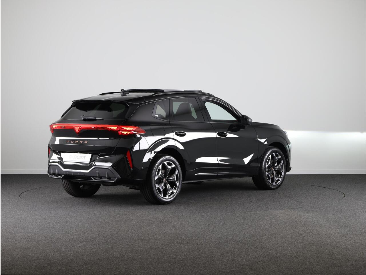 Cupra Terramar 1.5 TSI e-Hybrid Business 204pk | Panoramadak | Senheisser Sound | Elek. verstelbare stoelen incl. memory | 19 inch |