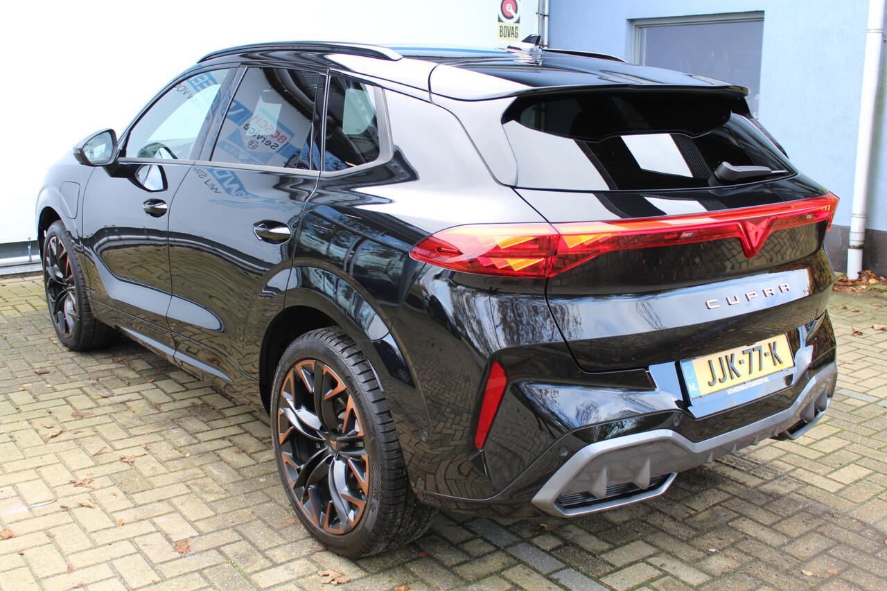 Cupra Terramar 1.5 TSI e-Hybrid VZ Performance 272pk | Panorama dak | Head-Up Display | Memory stand stoelen | Stoel & Stuurverwarming | 360* Camera | Draadloze telefoonlader | Elektrische kofferbakklep | Apple CarPlay/Android Auto | Adaptive cruise | Keyless entry/star