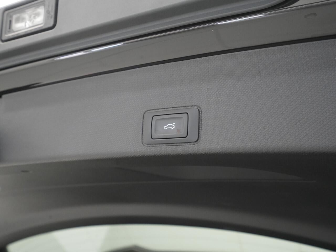 Cupra Terramar 1.5 TSI e-Hybrid 272pk VZ Performance Panorama Memory 360 Camera Stuurverwarming *Trekhaak niet mogelijk*