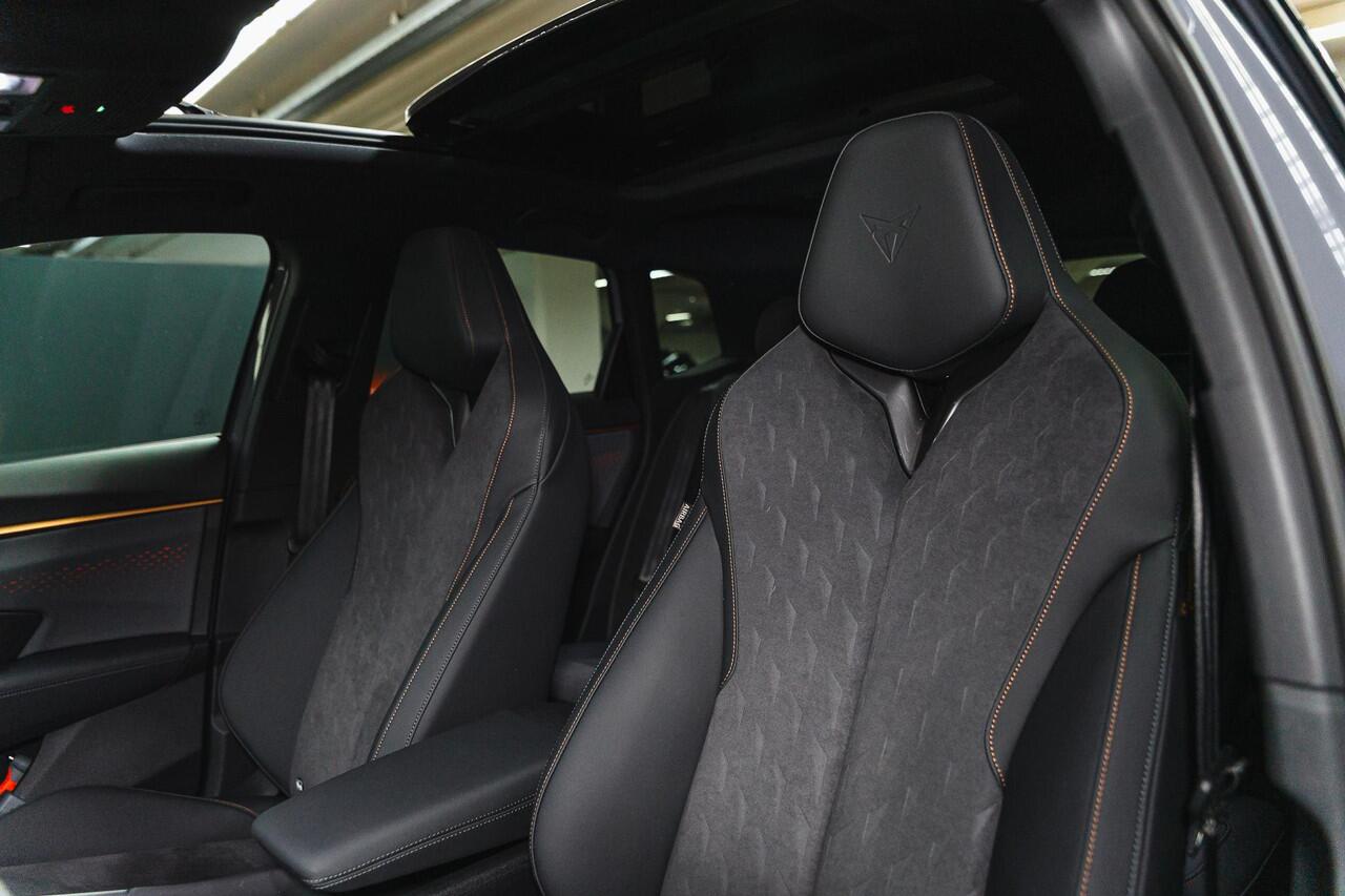 Cupra Terramar 1.5 TSI e-Hybrid Business | Panoramadak | 360 camera | Elektrische stoelen | Sennheiser audio | Matrix LED | Alcantara bekleding | Head-up display |