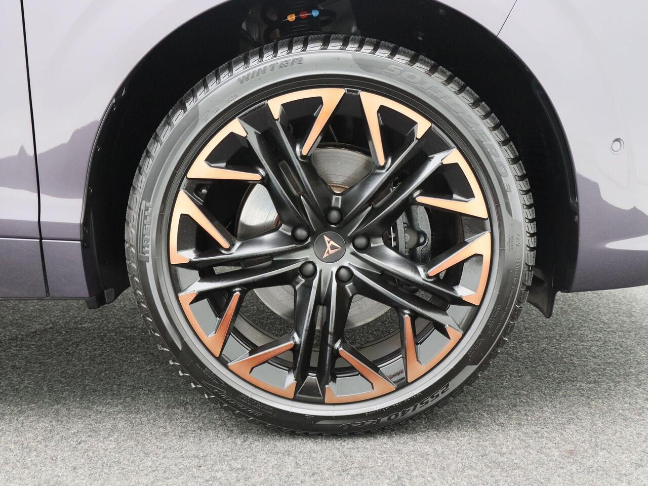 Cupra Terramar 1.5 TSi 272 Pk e-Hybrid Automaat VZ Performance | Head Up | Adaptive Cruise | 360° Camera | Carplay | Full LED | Sennheiser Audio | Panorama Dak | 20 Inch | 10.532 Km!!