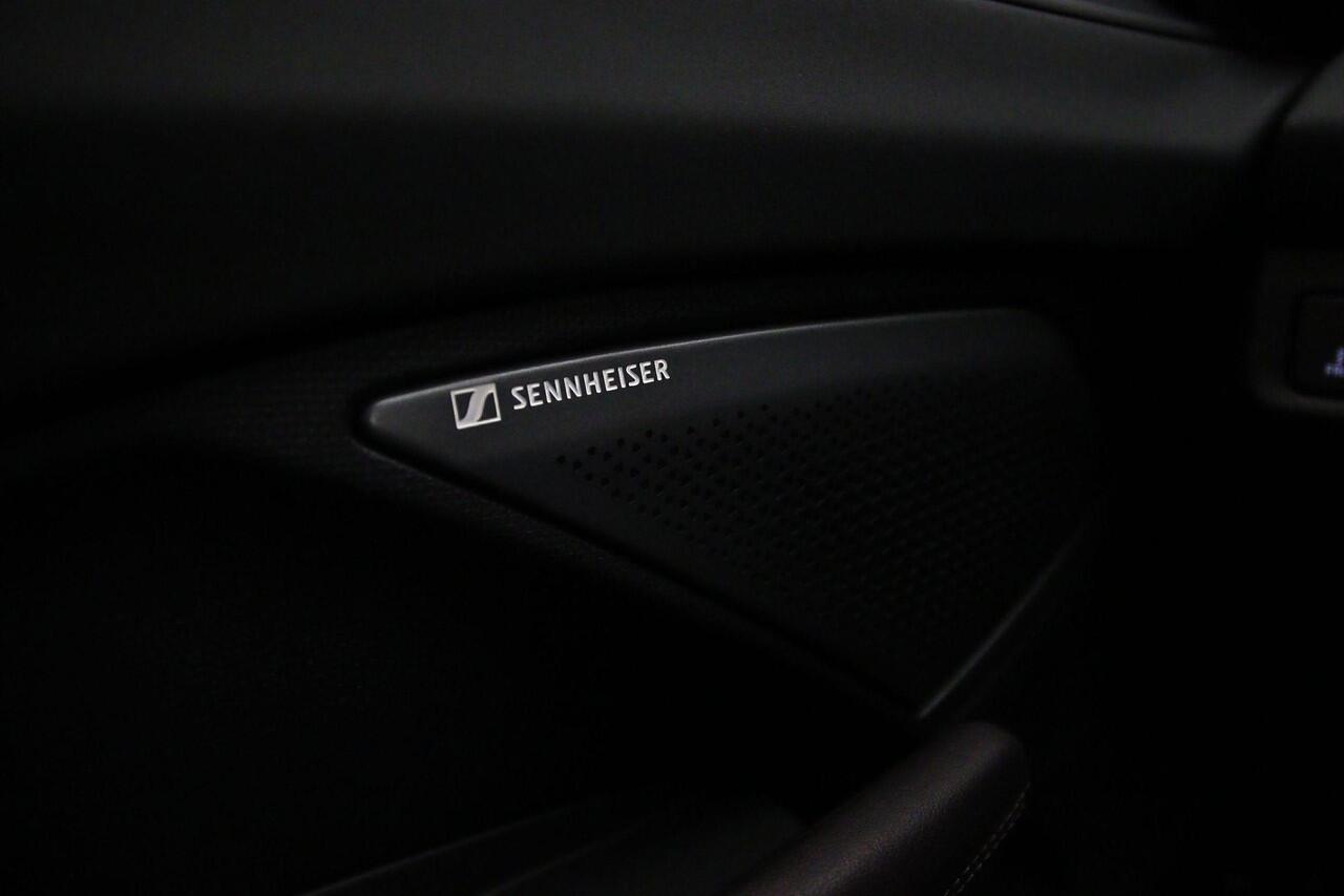 Cupra Terramar VZ Performance 1.5 TSI e-Hybrid 272pk DSG Automaat Panoramadak, Lederen bekleding, 360 camera, Adaptive cruise control, Navigatie, Sennheiser Audio, Led Matrix verlichting