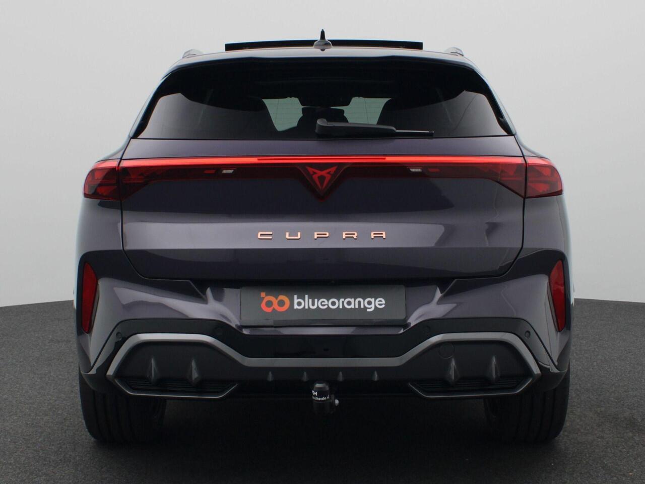Cupra Terramar 1.5 TSI e-Hybrid VZ Performance 272PK DSG matrix led, Dynamica, trekhaak, Sennheiser audio, 360gr. camera, head-up display, alarm, schuif-kanteldak, winterpakket, adaptive cruise met travel assist, side assist, virtual pedal, keyless, 20" lichtmetaal