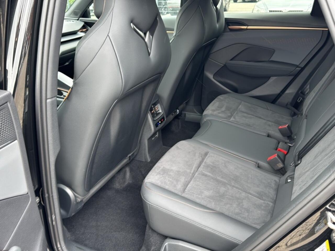 Cupra Terramar 1.5 eTSI DSG 360-CAMERA/MEMORY/NAVI/CARPLAY/ACC/STOEL-STUURVERW