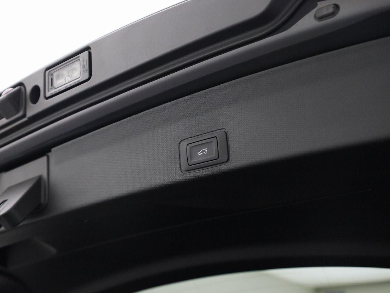 Cupra Terramar 1.5TSI/150PK DSG Business · Panoramadak · Apple/Android Car Play · Trekhaak · Garantie tot april 2027