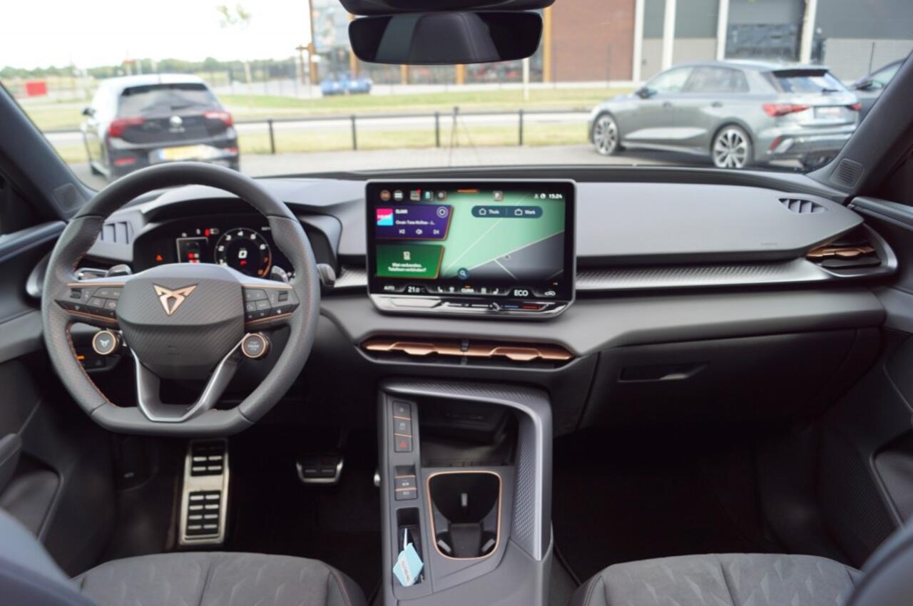 Cupra Terramar VZ Performance 1.5 e-Hybrid 272pk /Panodak /Trekhaak /20 inch/Head-Up/Camera