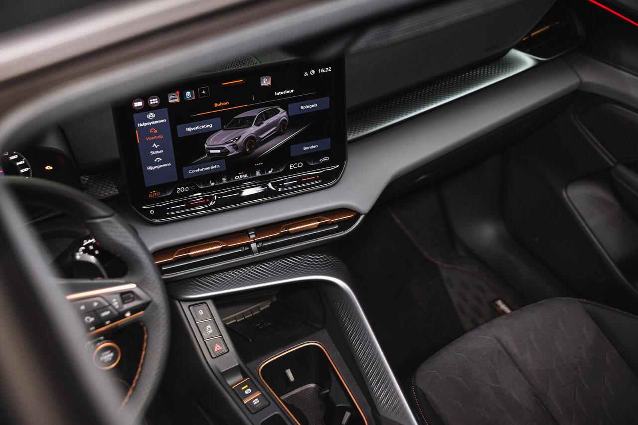 Cupra Terramar 1.5 TSI e-Hybrid Business | Panoramadak | 360 camera | Elektrische stoelen | Sennheiser audio | Matrix LED | Alcantara bekleding | Head-up display |