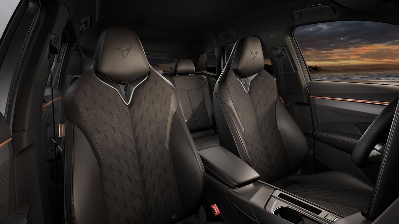 Cupra Terramar 1.5 TSI e-Hybrid 272 6DSG VZ Performance | 360 graden camera | Achteruitrijcamera | Draadloze Apple CarPlay(TM), Android Auto(TM)