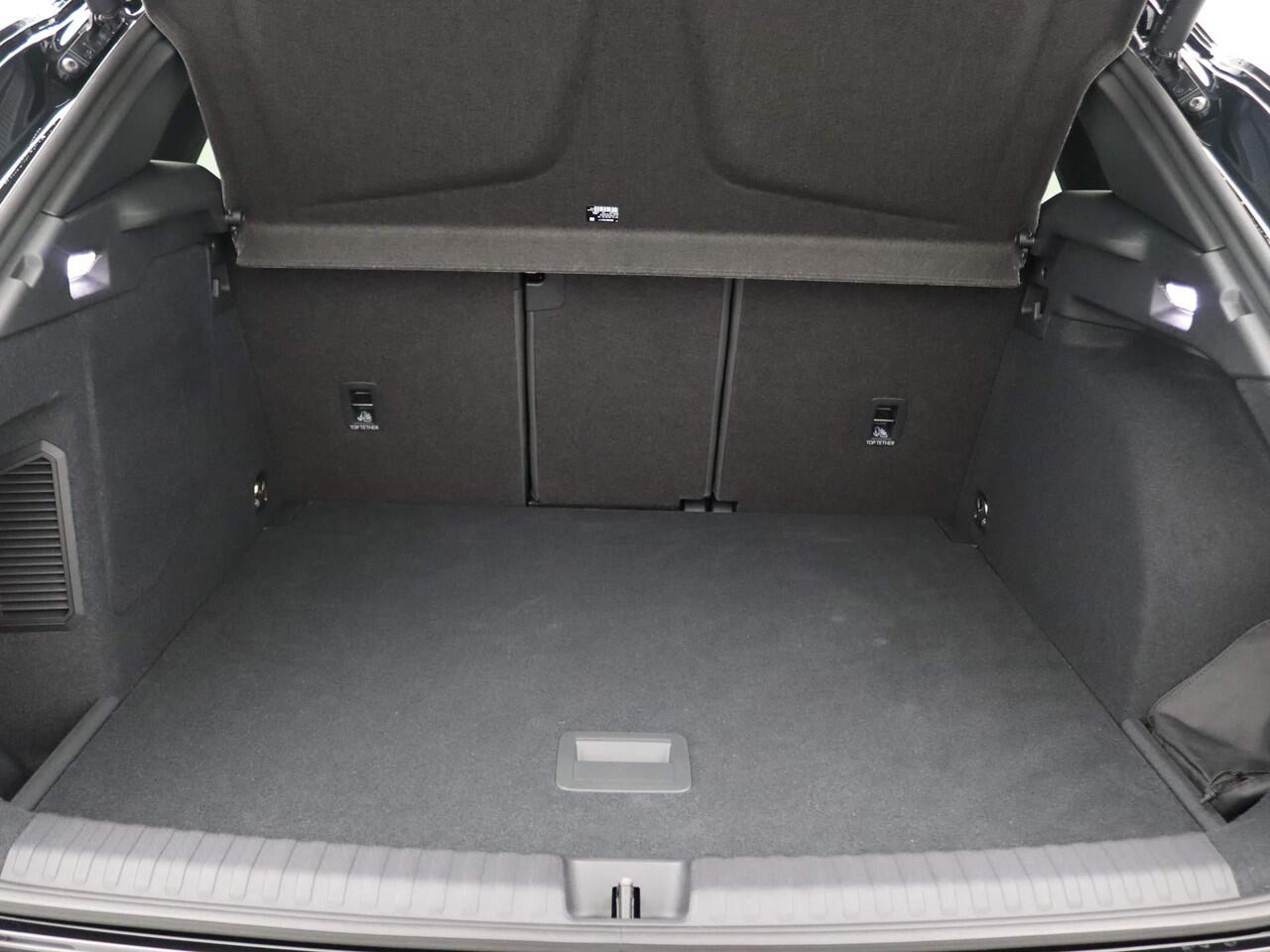 Cupra Terramar 1.5 TSI e-Hybrid VZ Performance 272PK DSG Sennheiser Audio, Virtual Pedal, Keyless, Pano-Schuifdak, Volleder, Stoel- Stuurverwarming, 360gr. Camera, Side Assist, 20" LM Velgen