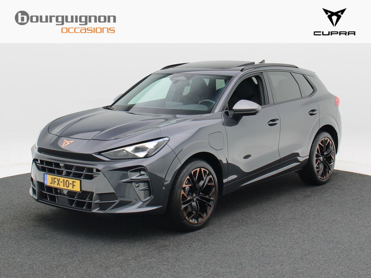 Cupra Terramar 1.5 TSi 272 Pk Automaat e-Hybrid VZ Performance | Panoramadak | Trekhaak | 360° Camera | Adaptive Cruise | Sennheiser Audio | Stoel Verwarming | LED | 20 Inch | 12.655 Km!