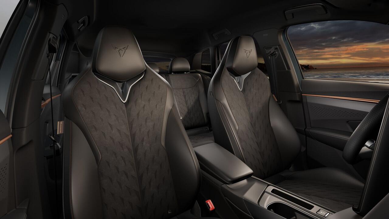 Cupra Terramar 1.5 TSI e-Hybrid 272 6DSG VZ Performance | 360 graden camera | Achteruitrijcamera | Draadloze Apple CarPlay(TM), Android Auto(TM)