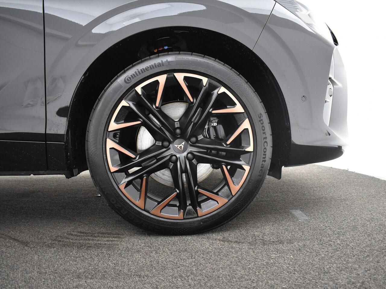 Cupra Terramar 1.5 TSI 272pk DSG e-Hybrid VZ Performance · Panoramadak · 360 Camera · Keyless · Sennheisser Audio · Elek. Voorstoelen · Elek. Achterklep · 20'' Inch · Garantie t/m Juni 2027