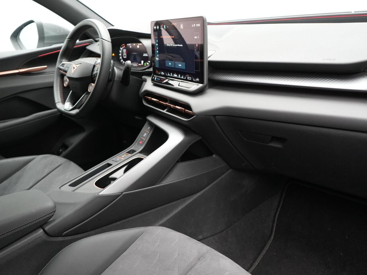 Cupra Terramar 1.5 TSI Plug In Hybrid 204pk Business DSG PHEV | Adaptive Cruise | Head Up | 360 Camera | Alcantara Sportstoelen Memory & Verwarmd | Matrix LED | Stuurverwarming | Sfeerverlichting | Virtual |