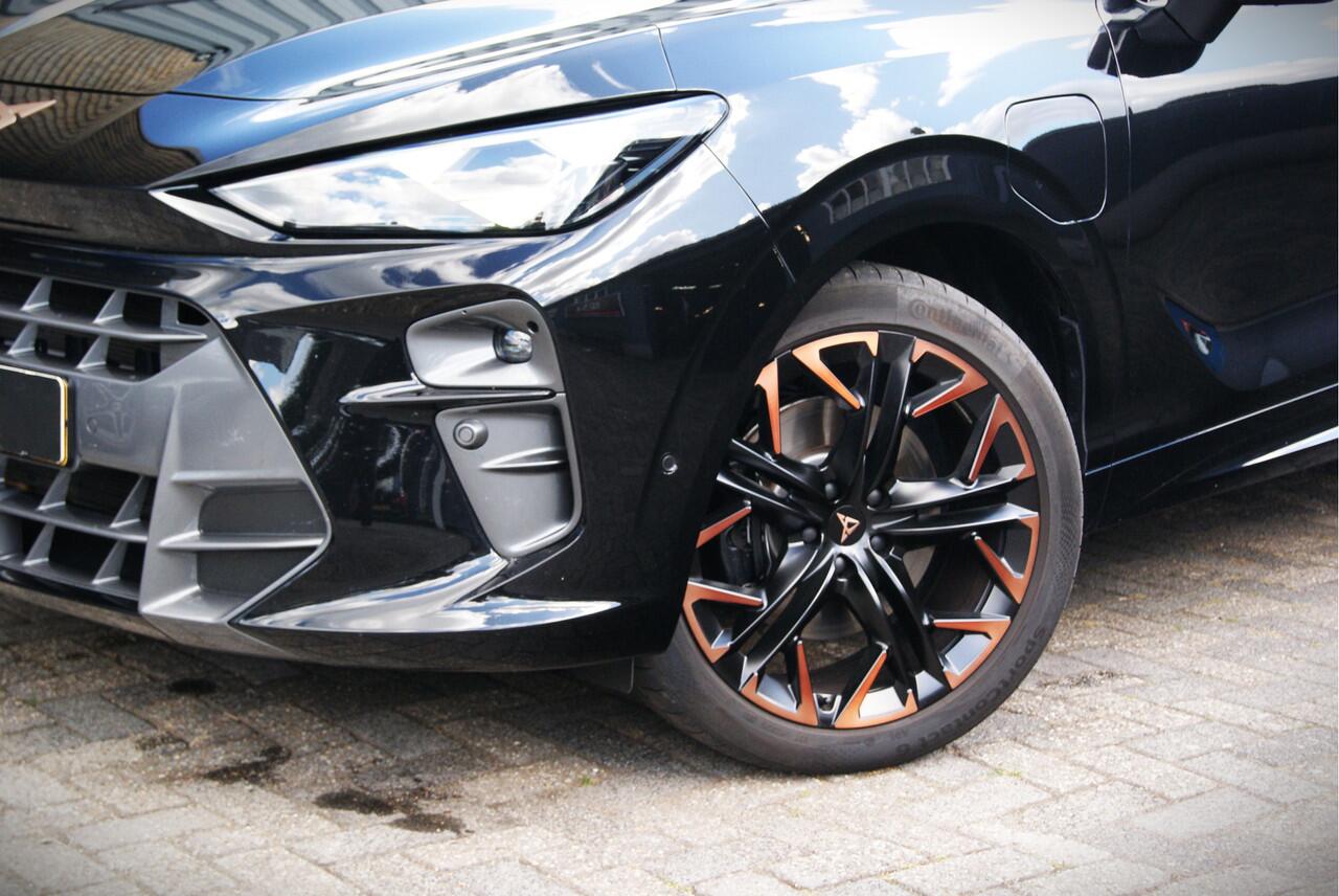 Cupra Terramar 1.5 TSI 272PK e-Hybrid VZ Performance Panoramdak/HUD/Memory/360camera/Sennheiser sound Aut