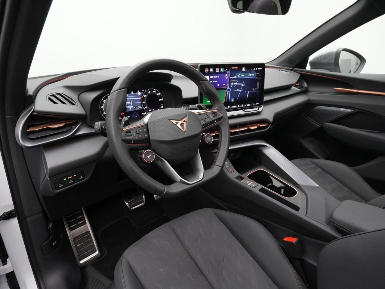 Cupra Terramar 1.5 TSI e-Hybrid 272 pk DSG VZ | Panoramadak | Trekhaak | Sennheiser | Leder/Suède | Geheugenstoel | Adaptief onderstel | 360 camera | Head-up display | Matrix LED